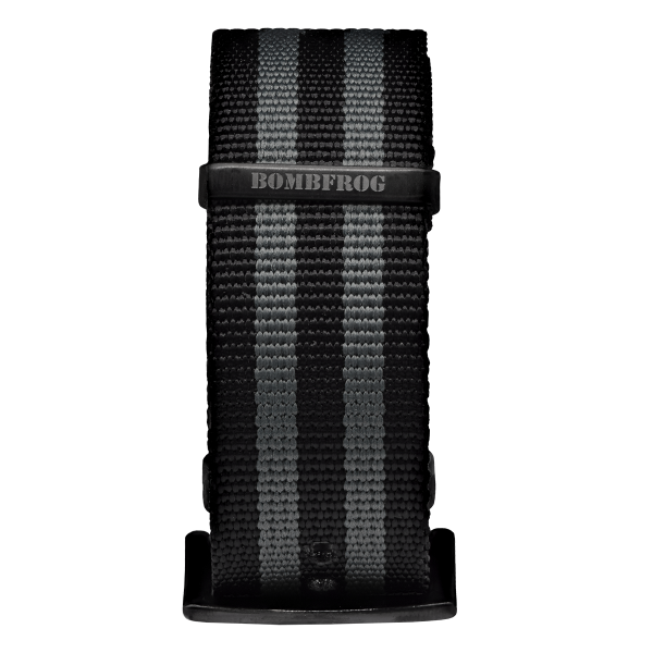 NATO ARMBAND SCHWARZ GRAU MIT SCHWARZER DORNENSCHLIESSE | 22MM