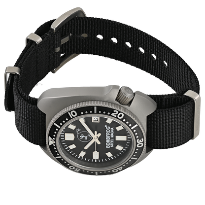 STEEL MAGNA II Schwarz Taucheruhr mit NATO-Armband